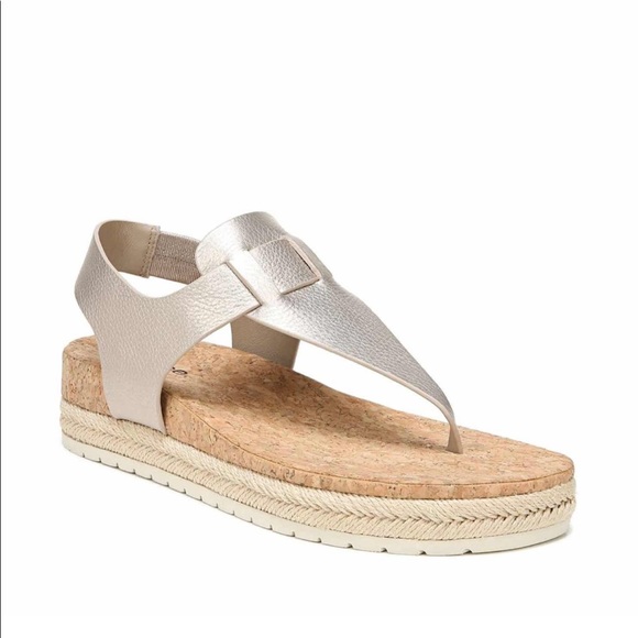 New Arrivals NIB Vince Sandals A9